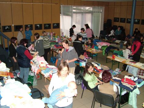 2009._november_bucsu_baba-_es_gyerekruhavasar_058.jpg
